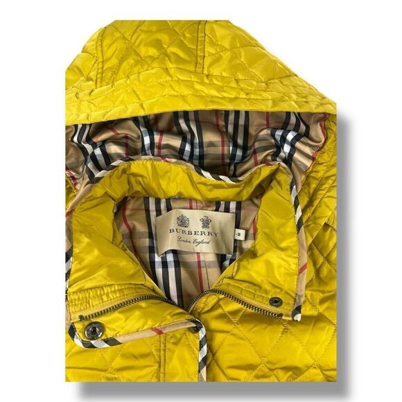 Burberry Diamond Quilted Yellow Snap Button Full Zip Hoodie Jacket Size Medium - Picture 9 of 9